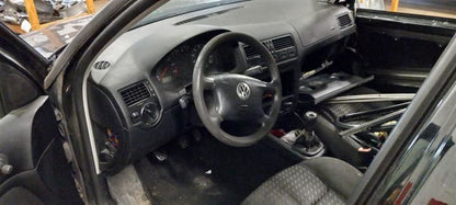 Volkswagen Jetta Seat Belt Buckle Latch Left Driver Rear Back 2003 2002 2001 00