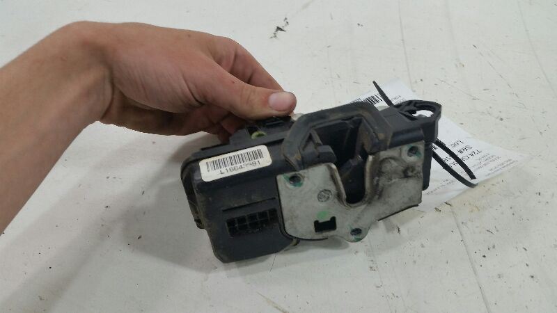 2005 CHEVY EQUINOX Door Latch Lock Left Driver Side Front 2006 2007 2008 2009