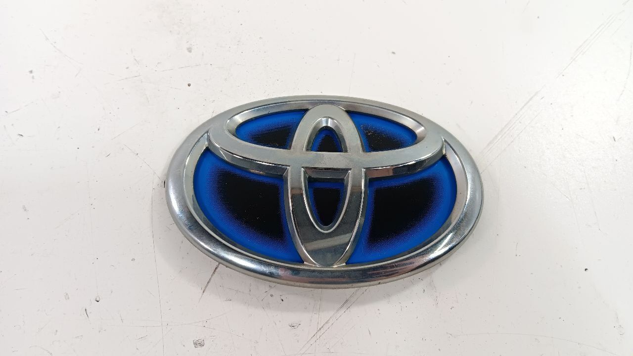 Toyota Prius Trunk Badge   2012 2013 2014 2015