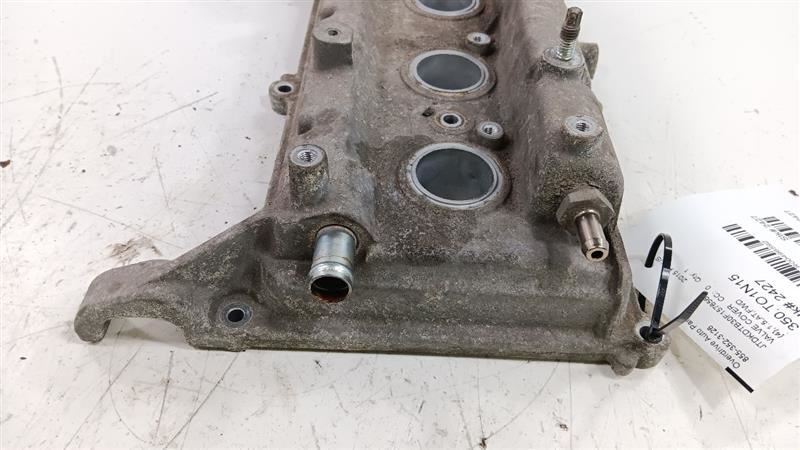 Toyota Prius Valve Cover    2012 2013 2014 2015