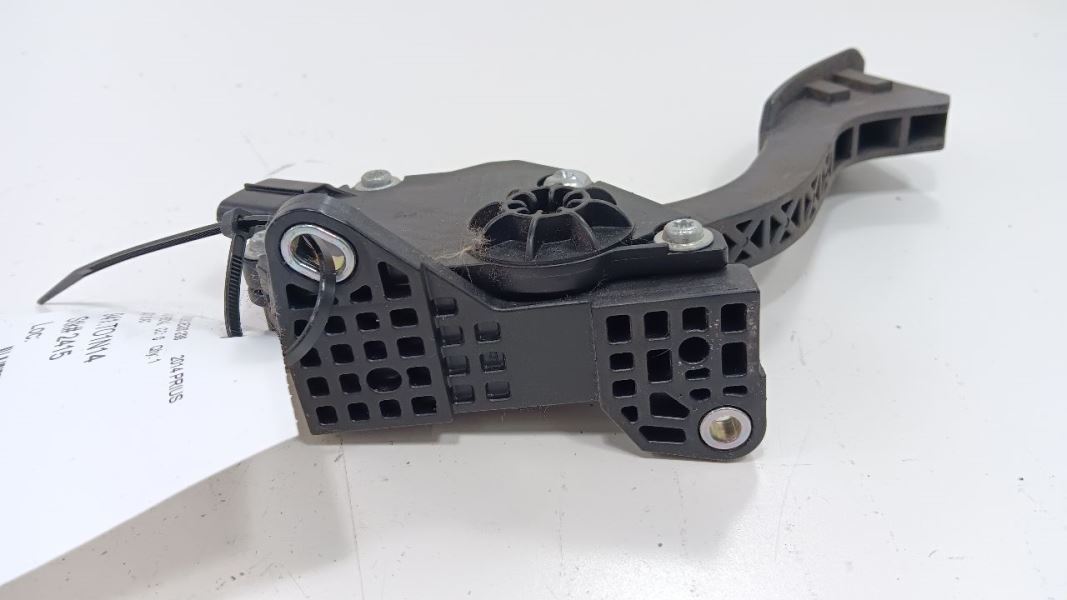 Toyota Prius Gas Pedal 2015 2014 2013 2012