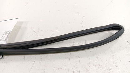 Toyota Prius Driver Left Front Window Seal  2012 2013 2014 201 2012 2013 2014 20