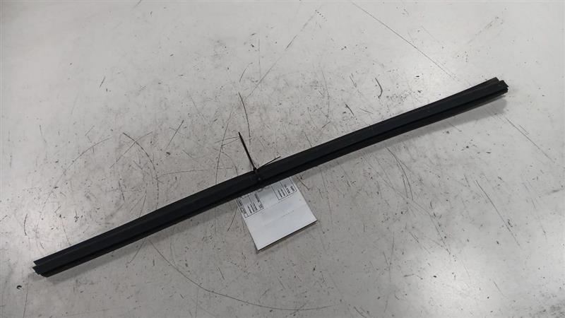 Hyundai Sonata Left Front Weather Strip Interior 2011 2012 2013 2014