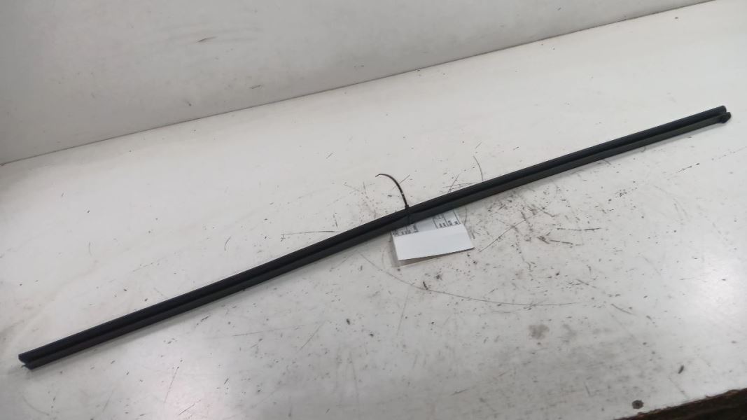 Hyundai Elantra Left Front Weather Strip Interior  2011 2012 2013 2014 2015 2016