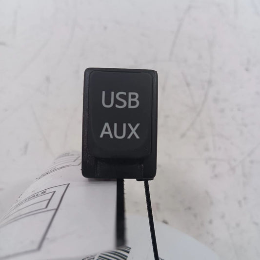 Toyota Scion IQ USB AUX Port  2011 2012 2013 2014 2015