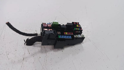 Buick Encore Cabin Fuse Box Interior Inner Under Dash  2016 2017 2018 2019