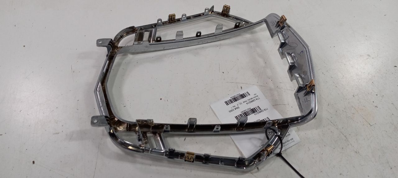 Cadillac SRX Radio Bezel Trim Dash Surround 2013 2014 2015 2016