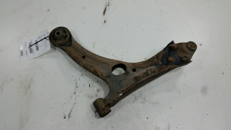 Lower Control Arm Right Passenger Side Front Fits 09-14 TOYOTA MATRIX