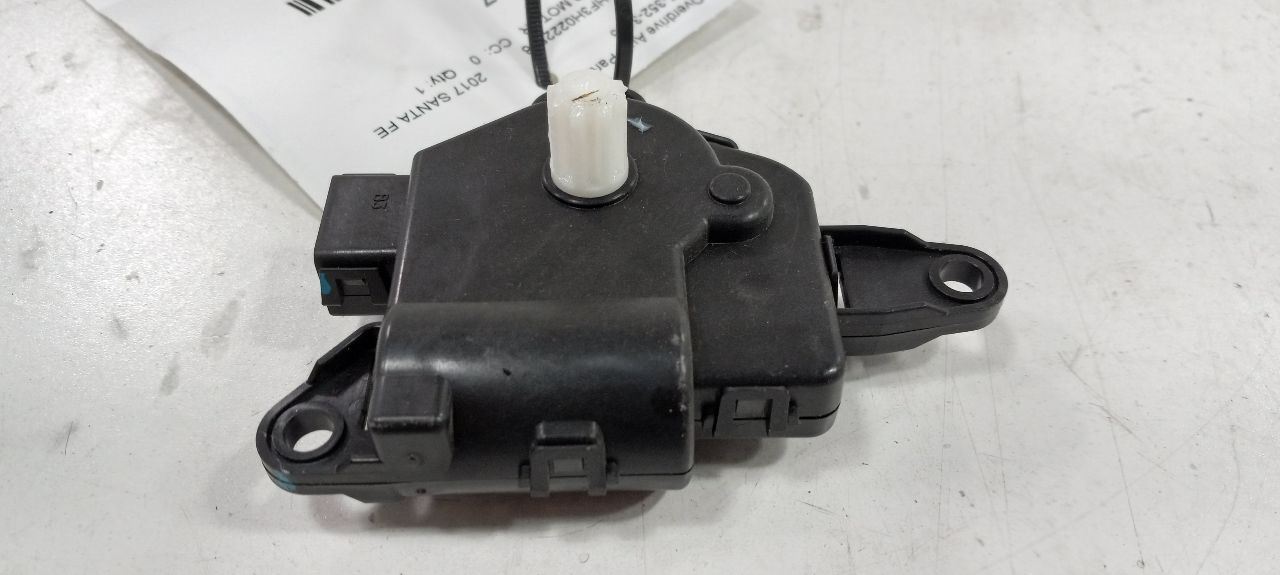 Santa Fe Flap Door Motor Heater AC Door Actuator 2017 2018 2019