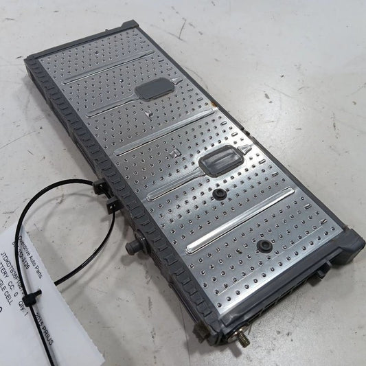 G951052031 Hybrid Battery Single Cell VIN B3 7th and 8th Digit 12-17 Toyota Prius C