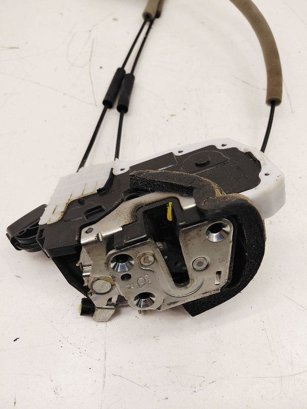 Nissan Maxima Door Latch Lock Right Passenger Front  2018 2017 2016 OE