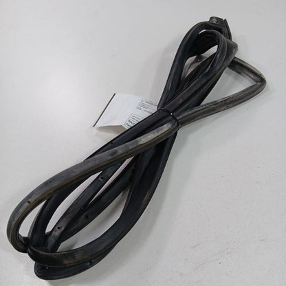 Hyundai Accent On Door Seal Rubber Right Passenger Front  2017 2016 20