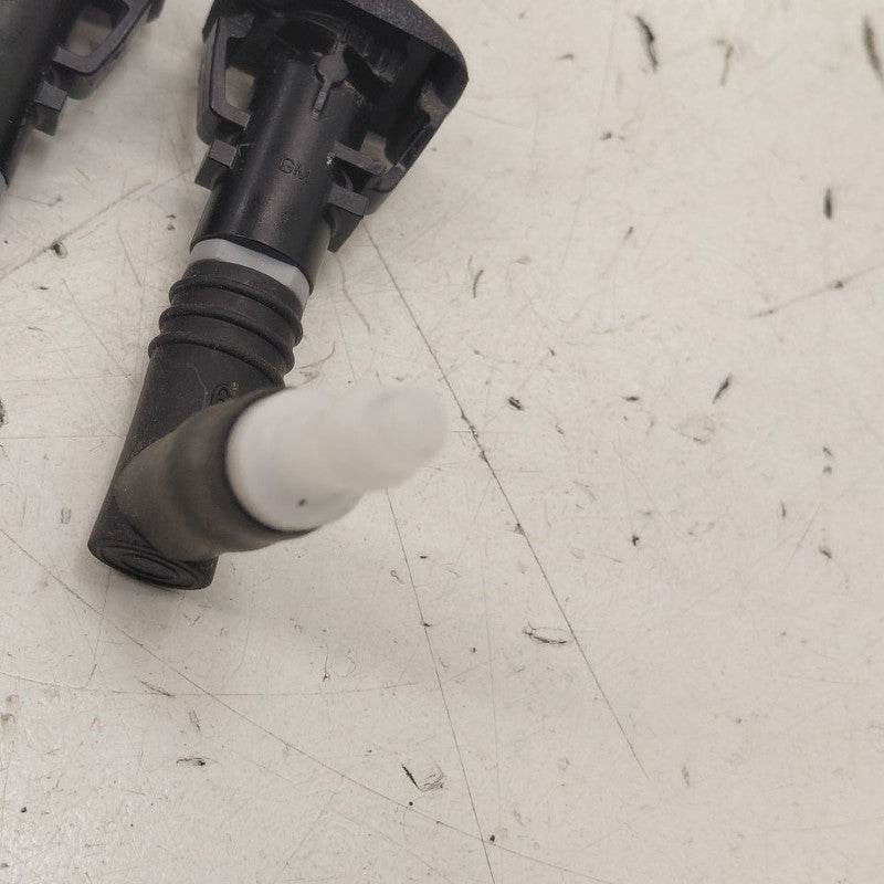 Chevy Trax Windshield Wiper Washer Fluid Hood Sprayer Nozzles  2025 20