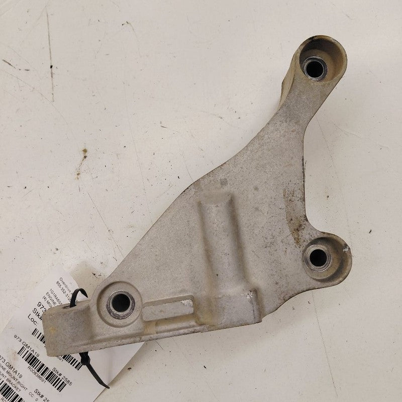 Chevy Volt Engine Motor Mount Bracket Right Passenger  2019 2018 2017 