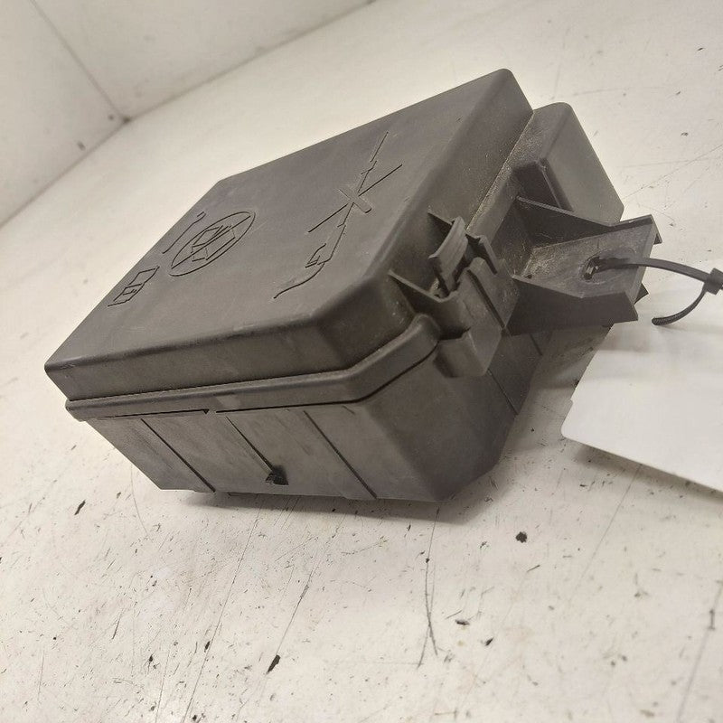 Fuse Box Engine Fits 21-22 Chevy Trax