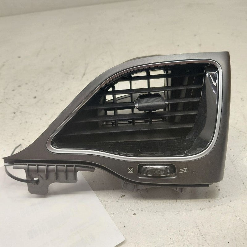 Jeep Cherokee Dash Air Vent Right Passenger  2019 2020 2021