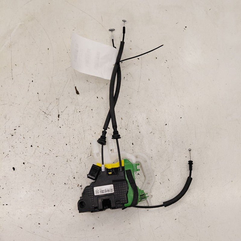 Kia Sorento Door Latch Lock Right Passenger Front  2018 2017 2016