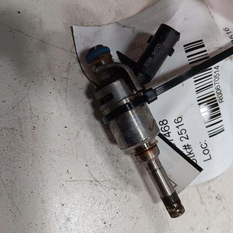 Fuel Injection Injector 2.0L Hatchback Fits 14-17 Hyundai Elantra OEM