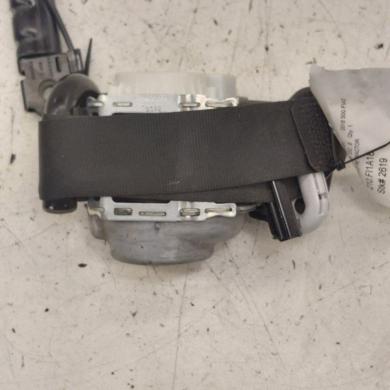 2018 Fiat 500 X Model 500 FIAT Seat Belt Front