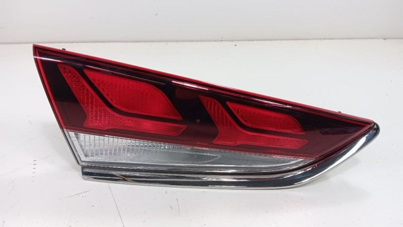 Driver Left Tail Light Brake Lamp US Built Decklid Mounted Fits 18-19 