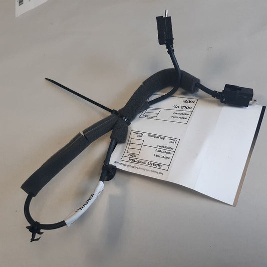 Nissan Versa USB Cable {280885RL0A}  2023 2022 2021 2020