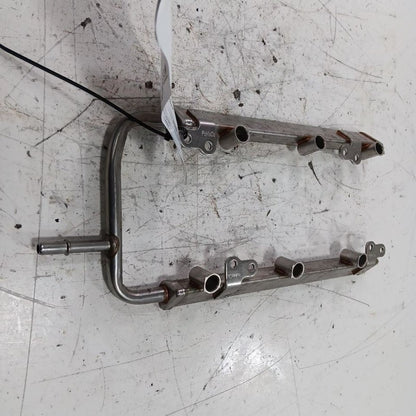 Ford Taurus Fuel Rail Injection Injector Mount Bar  2019 2018 2017 201