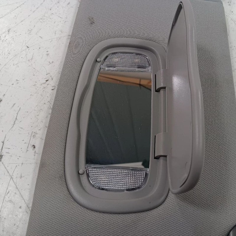 Passenger Right Sun Visor Shade Without Illumination Fits 22-23 Jeep C