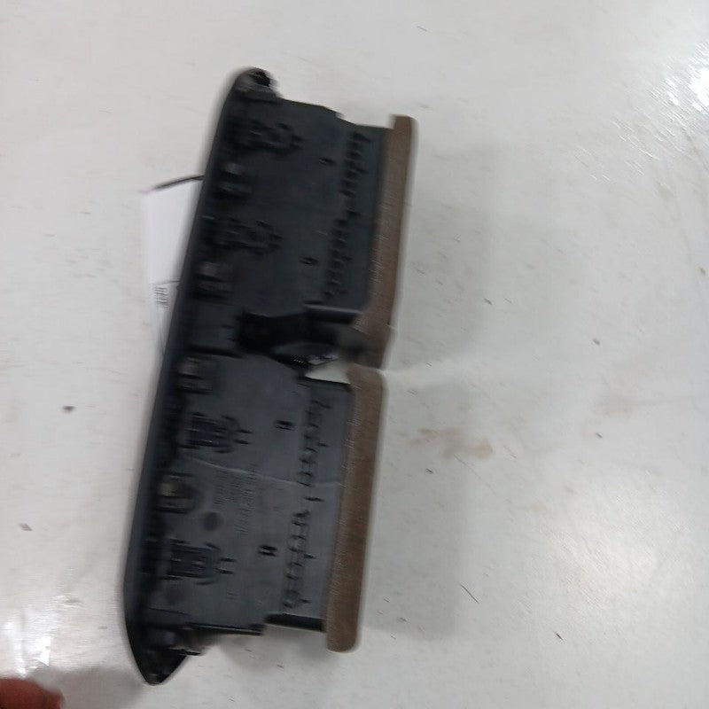 Ford Ecosport Dash Air Vent Center Middle  2018 2019 2020 2021 2022 OE