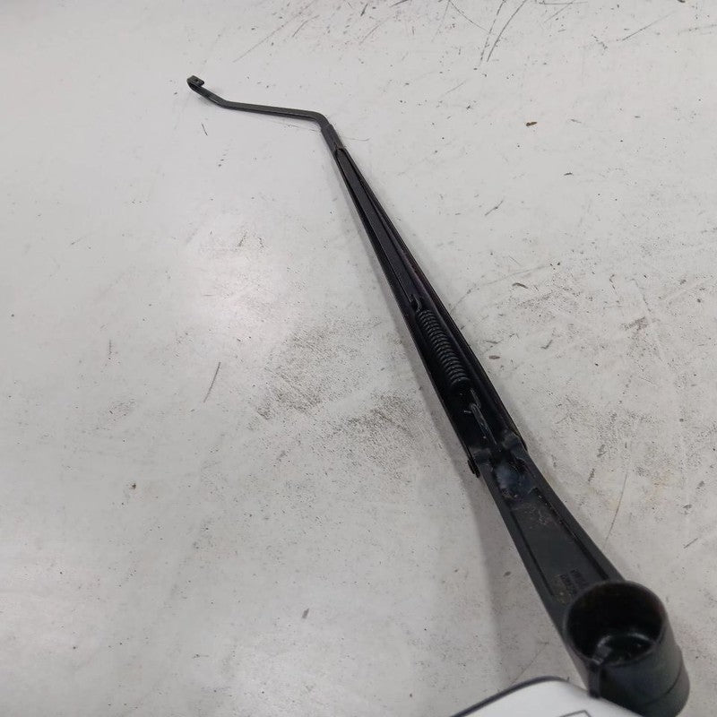 Nissan Versa Windshield Wiper Arm Right Passenger  2023 2022 2021 2020