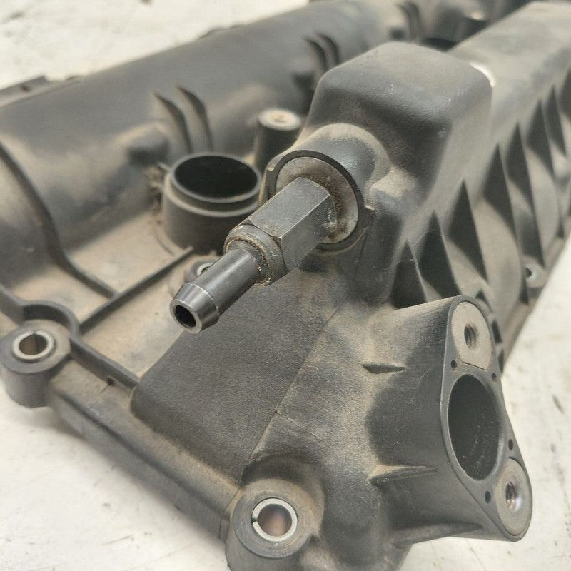 Kia Sorento Right Rear Engine Cylinder Head Valve Cover  3.3 2018 2017
