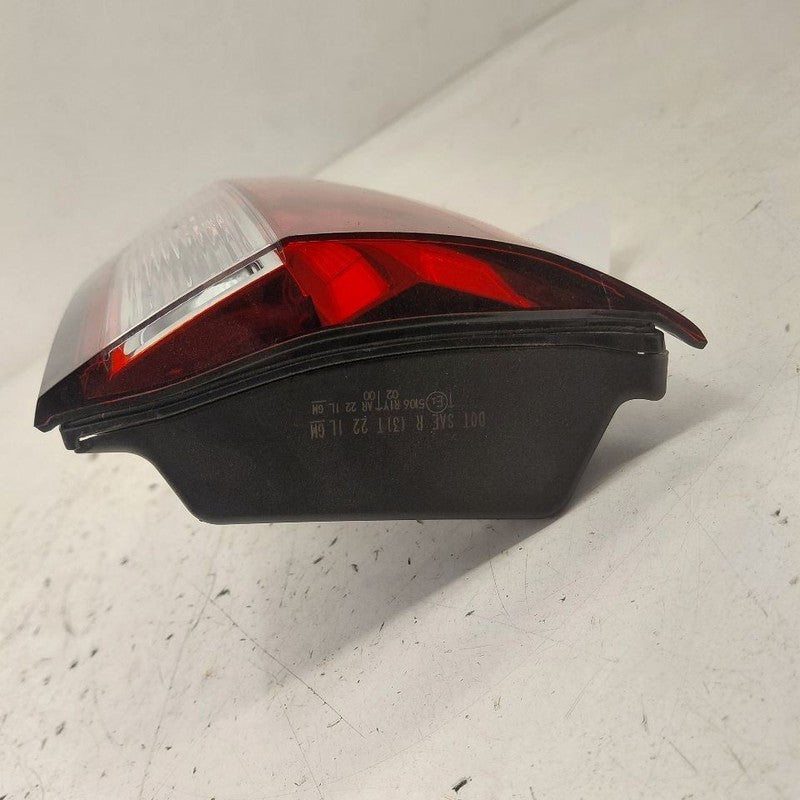 Passenger Right Rear Tail Light Brake Lamp Incandescent Fits 22-24 Che