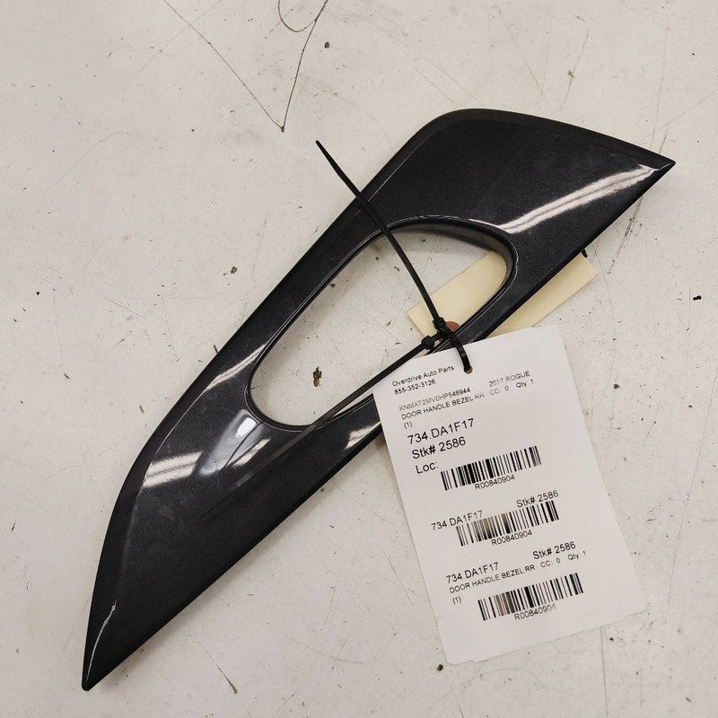 Nissan Rogue Interior Door Handle Bezel Surround Trim Right Passenger 