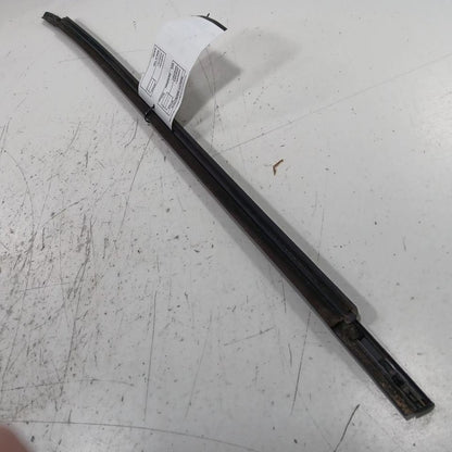 Hyundai Accent Door Glass Window Weather Strip Trim Rear Right Passenger Side Ba
