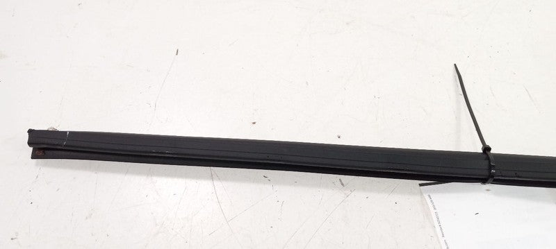 Kia Sorento Left Front Weather Strip Interior 2016 2017 2018 OEM