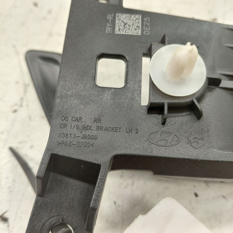 Hyundai Kona Door Handle Left Driver Rear Interior Inside  2021 2020 2