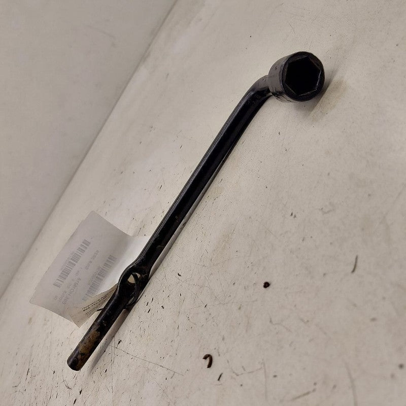 Honda CR-V Spare Tire Changing Wrench Tool  2019 2018 2017