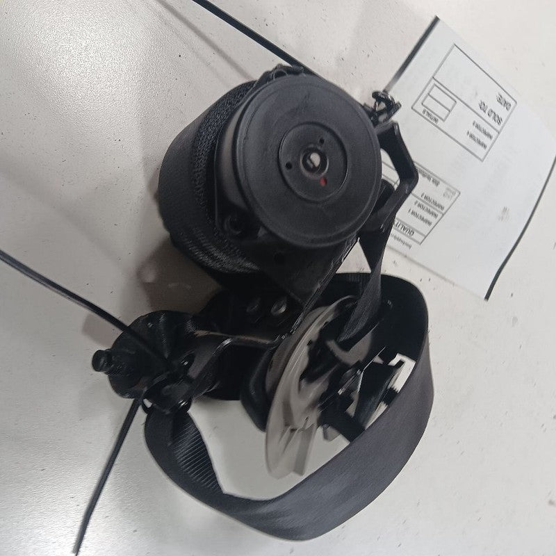 Kia Sorento Left Rear Third Row Seat Belt Strap Retractor 2018 2017 20