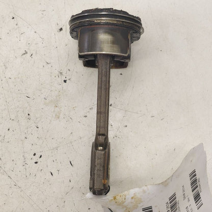 Nissan Versa Note Single Piston With Connecting Rod   1.6 2019 2018 20