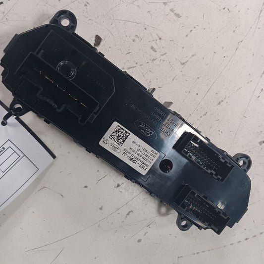 Manual Temperature Control Heat Heater AC Switch VIN 2 Fits 15-18 Ford