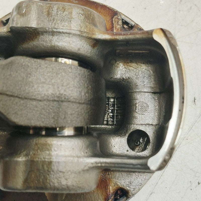 Honda CR-V Single Piston With Connecting Rod   1.5 2017 2018 2019