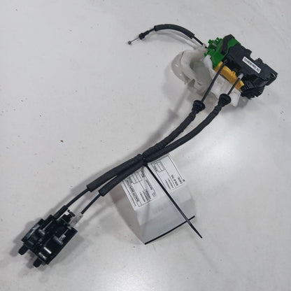 Kia Sorento Door Latch Lock Right Passenger Front  2018 2017 2016 OEM