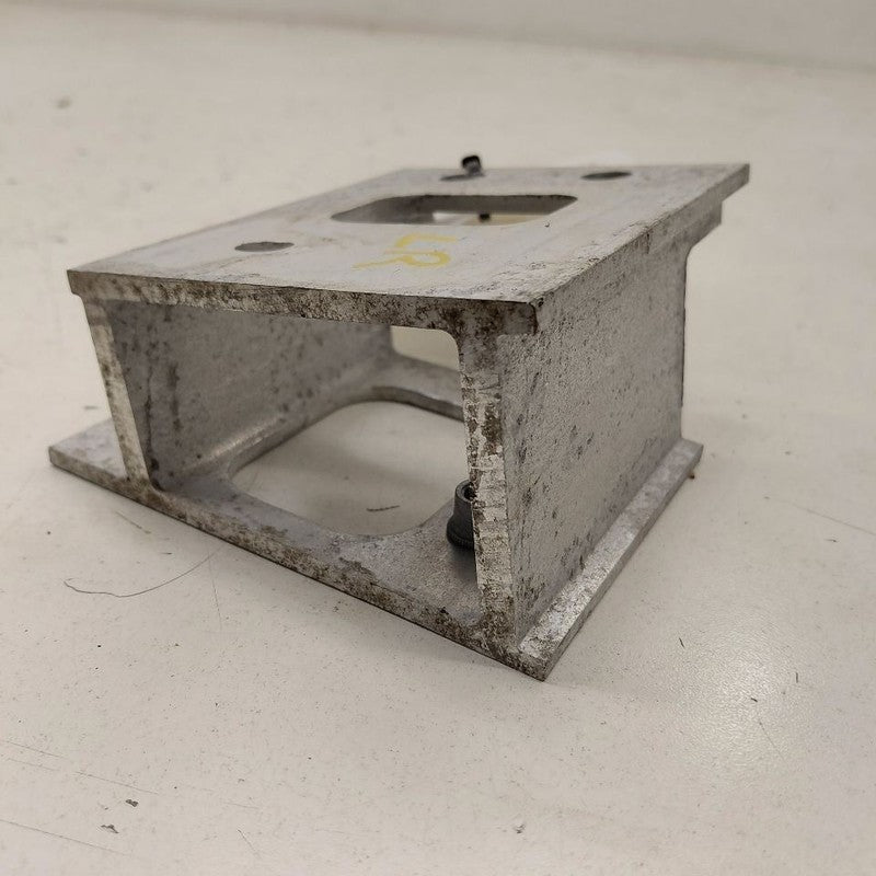 Honda HR-V Bumper Mount Bracket Left Driver Side Rear  2026 2025 2024 