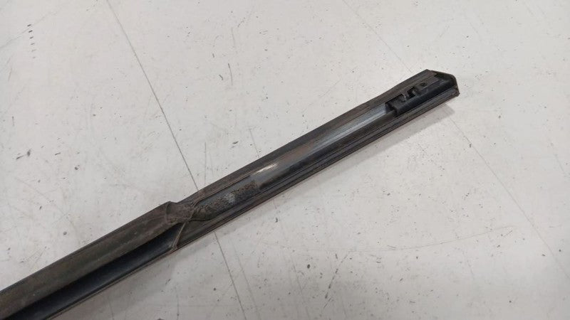 Hyundai Sonata Door Glass Window Weather Strip Trim Front Left Driver 