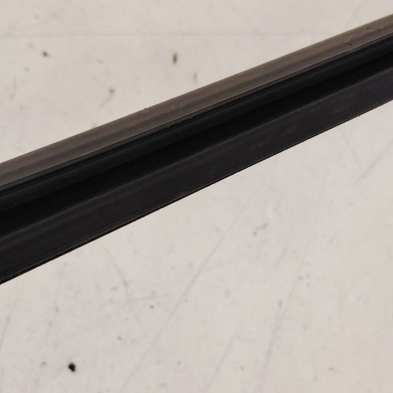 Ford Escape Left Front Weather Strip Interior  2022 2023 2024