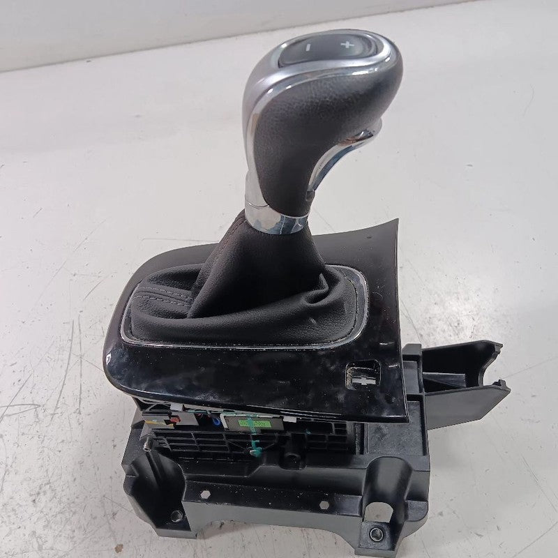 Buick Encore Transmission Gear Shifter  2018 2019 2020 OEM
