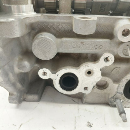 Engine Cylinder Head Fits 16-19 Chevy Volt OEM