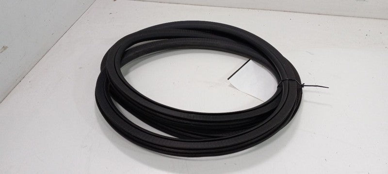 Chevy Cruze On Body Door Jamb Seal Front Right Passenger 2019 2018 2017 2016