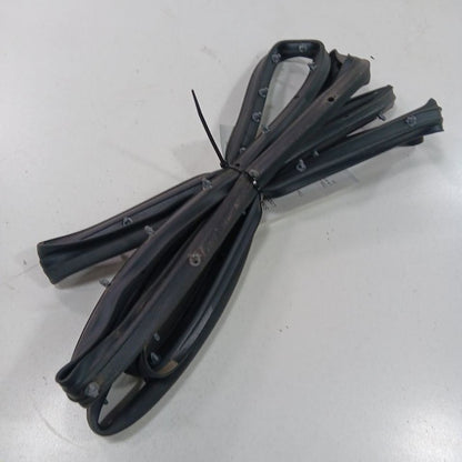 Jeep Renegade On Door Seal Rubber Left Driver Rear Back  2017 2018 201