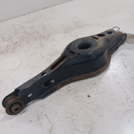 Lower Control Arm Rear Locating Arm Rear Spring Mount Fits 16-22 Toyota Prius