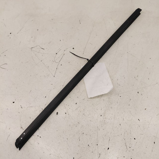 Chevy Volt Right Front Weather Strip Interior  2019 2018 2017 2016